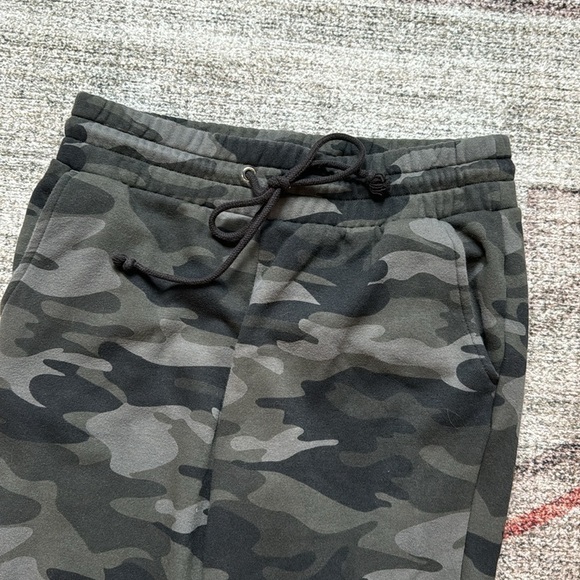 Wild Fable Green Camo High Rise Waist Fleece Sweatpant Jogger Pant Sz Small - Picture 7 of 11